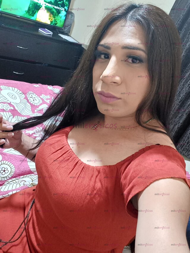 FOTOS DE TU PUTA FAVORITA ,LA MAS COGELONA Y COMPLACIENTE