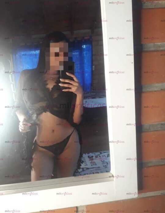 FOTOS DE SOY UNA MORENA SCORT MUY CALIENTE CON RICOS SENOS