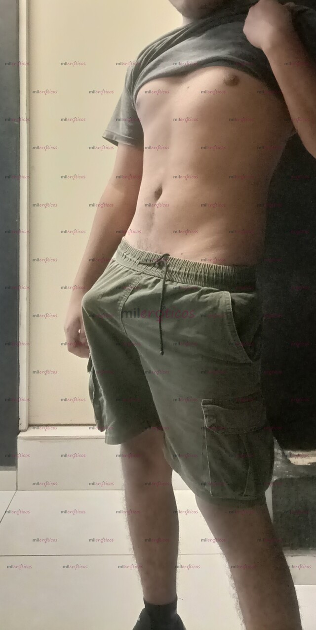 FOTOS DE SERVICIOS SEXUALES, GAY PASIVO DE 21 AÑOS