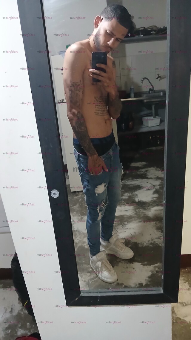 FOTOS DE FLACO HETERO VERGON SOLO VIRTUAL Y VENTA DE CONTENIDO