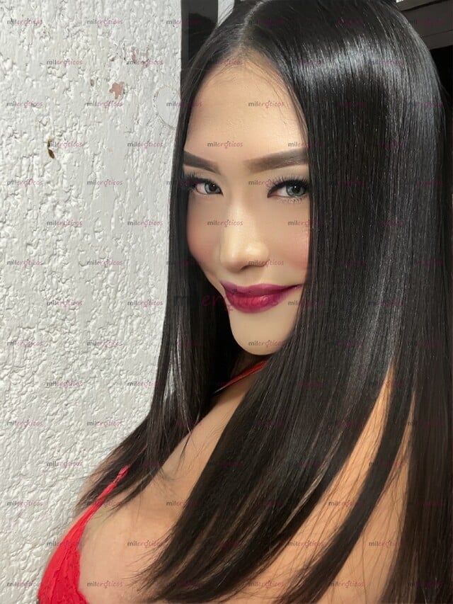 FOTOS DE VALERY ROJAS LA MÁS HERMOSA SOY LA REGIA DE TUS SUEÑOS ACTRIZ XXX DOTADA
