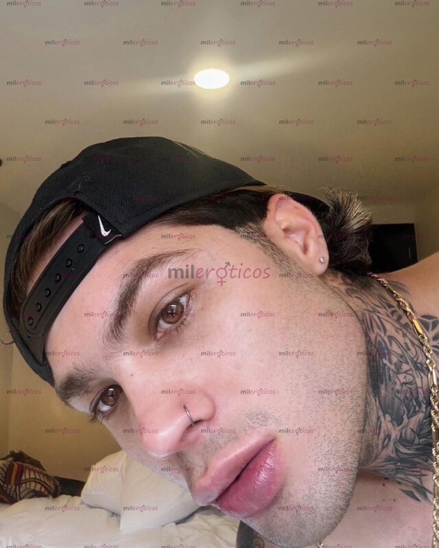 FOTOS DE LLÁMAME Y DISFRÚTAME CHICO COMPLACIENTE