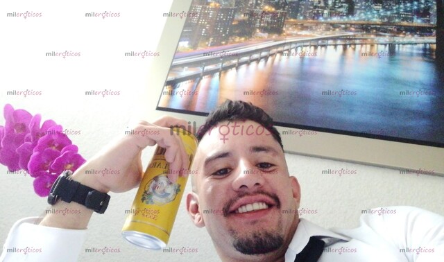 FOTOS DE EXCLUSIVIDAD Y PLACER INIGUALABLE MACHO MEXICANO CON DOTACIÓN PREMIUM DE 20 CM V