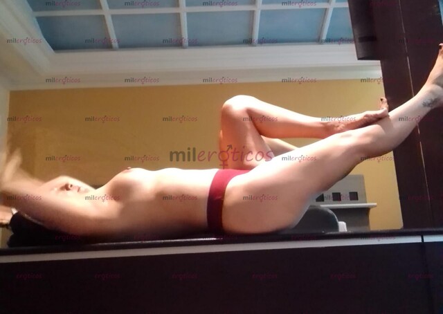 FOTOS DE BLANCA MUJER COQUETA Y DIVERTIDA PARA SALIR A CONOCERTE