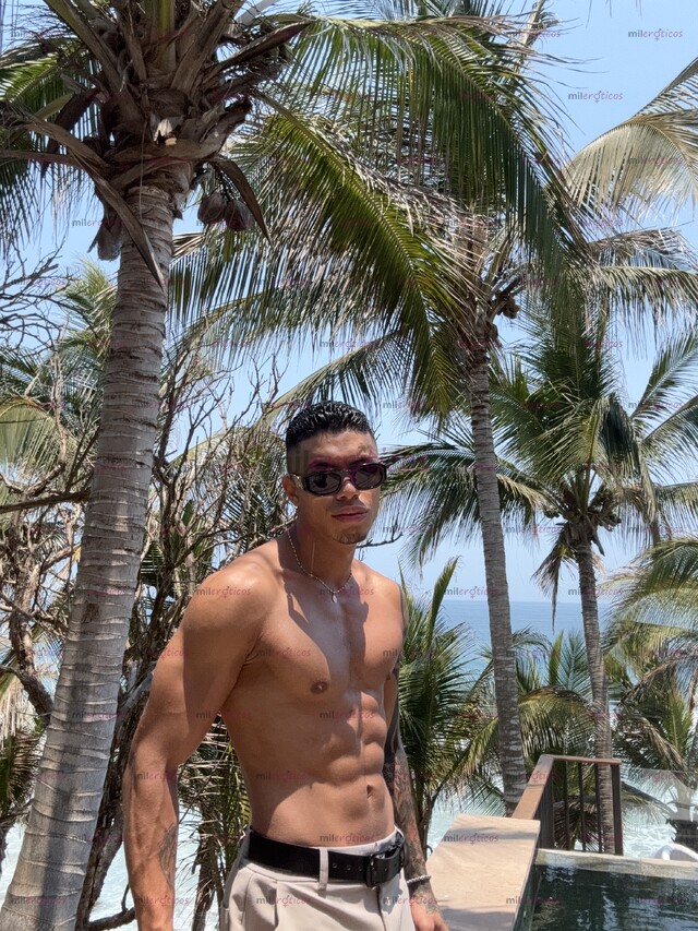 FOTOS DE COLOMBIANO 25 AÑOS VERGON ALTO 180 CM DISPONIBLE EN TU CUIDAD.