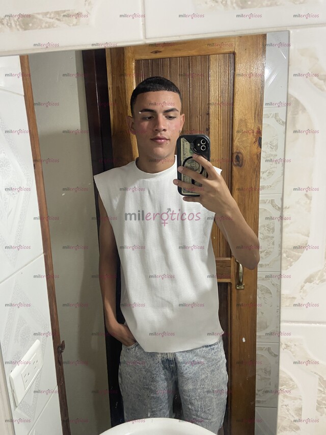 FOTOS DE CHICO ACTIVO COMPLACIENTE DISPUESTO A TODO NO PERDAS TIEMPO NI DINERO