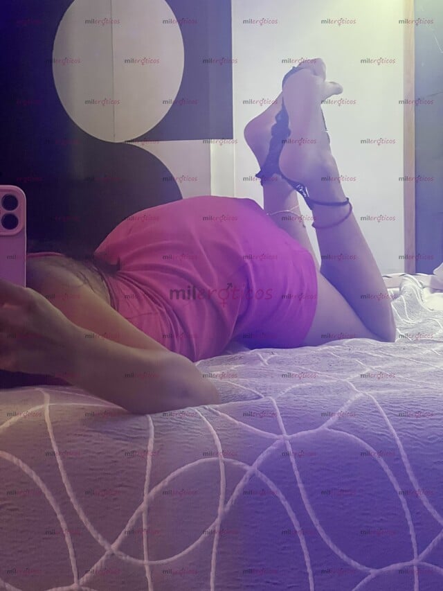FOTOS DE DIOSA DE LOS FETICHES COMO FEMDOM, PIES, JUEGO DE ROL