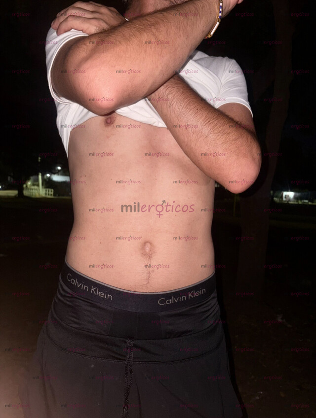 FOTOS DE JOVEN DISCRETO! CALIENTE PARA MORRAS SOLAS, DAMAS Y PAREJAS!