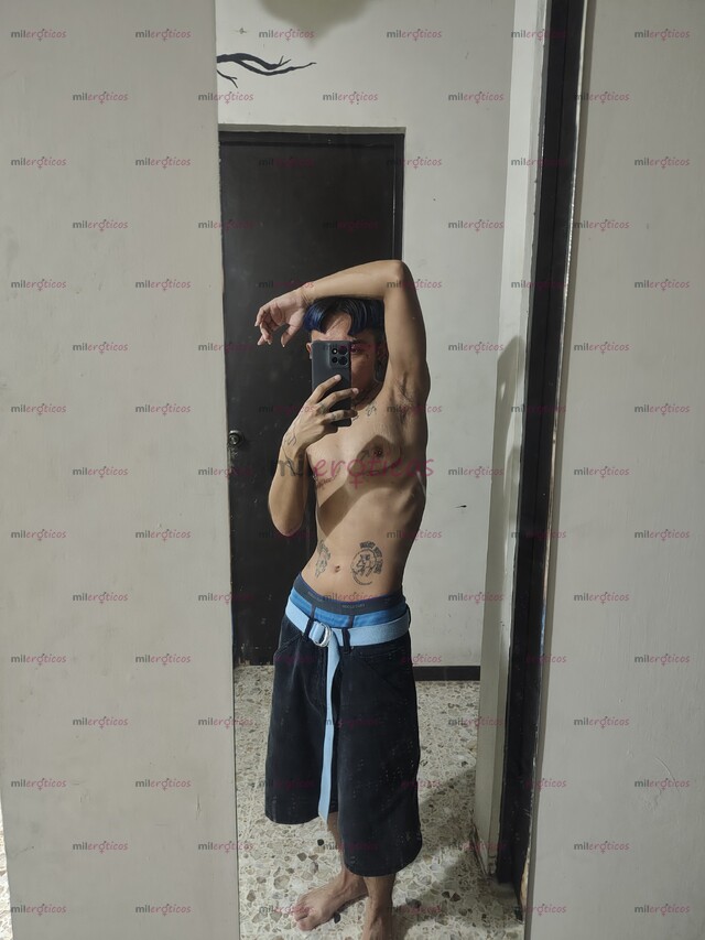 FOTOS DE HOMBRE TRANS PASIVO FTM 21 AÑOS JOVEN TWINK CON VAGINA CÓGEME