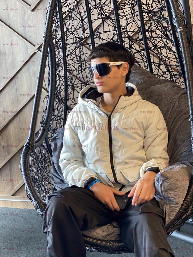 FOTOS DE CHICO VERSÁTIL, VENTA DE CONTENIDO MUY RICO Y MUY CALIENTE