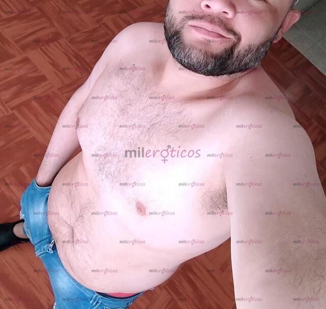 FOTOS DE OFREZCO SERVICIOS DE BARBERÍA Y SEXUALES.