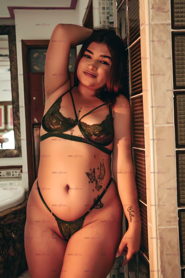 FOTOS DE ANGÉLICA COLOMBIANA DE 20 AÑOS, APASIONADA