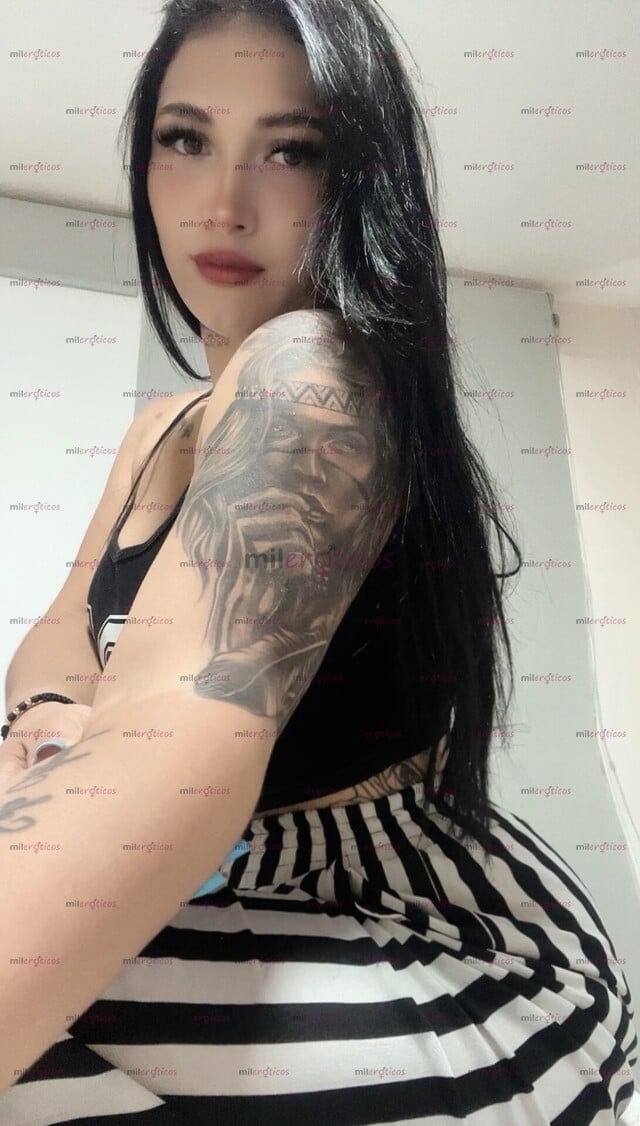 FOTOS DE FLACA NATURAL, ESTRECHA Y COMPLACIENTE MUY JUGUETONA PARA PASARLA INCREÍBLE!