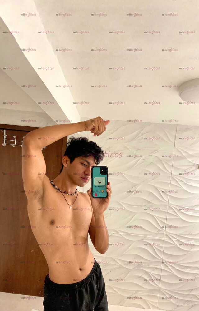 FOTOS DE CHICO ATLÉTICO 20 AÑOS NALGON Y DOTADO