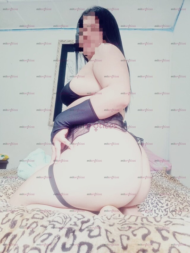 FOTOS DE TIFFANY SEXY APRETADA CULONA CON GRANDES TETAS Y BIEN EXTRECHA