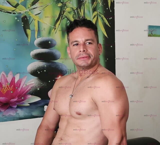 FOTOS DE ACTIVO MACHO ARDIENTE DISPUESTO A COMPLACERTE PAREJAS O PERSONAS SOLAS