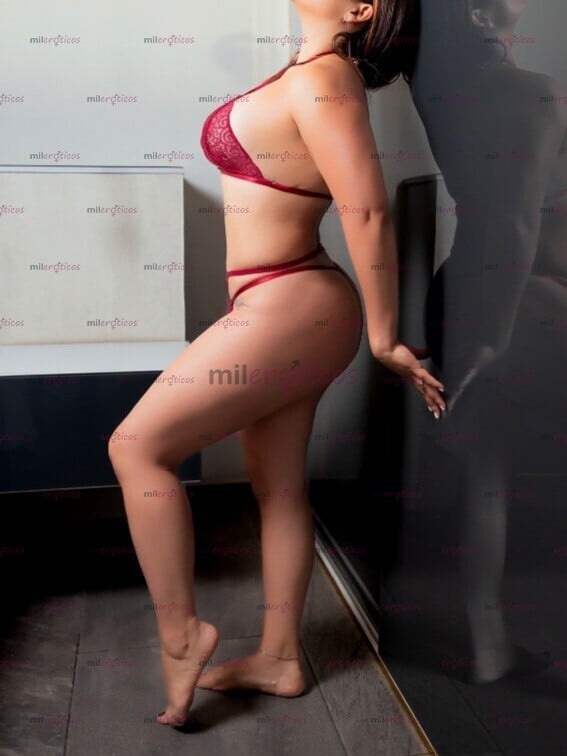 FOTOS DE HERMOSA MADURA TETONA Y CULONA LLENA DE PASIÓN LISTA PARA CUMPLIR TUS FANTASIAS