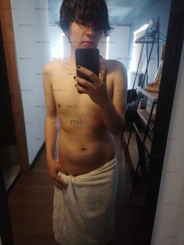 FOTOS DE CHICO JOVEN DISPUESTO A CUMPLIR TODAS TUS FANTASIAS (SOLO MUJERES)