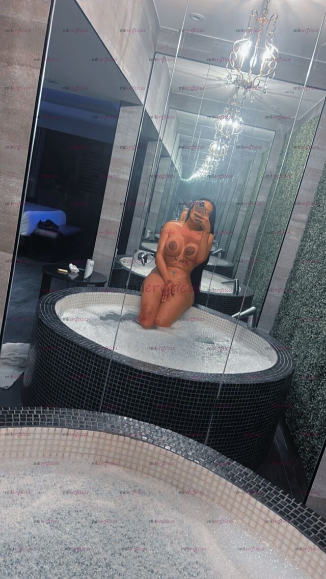 FOTOS DE VEN Y DISFRUTA DE UN BESOS NOGRO DE LO MÁS RICO SUSIA Y DEPRADAVA MELISSA DISPO