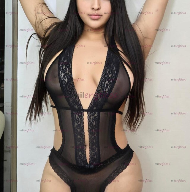 FOTOS DE MUJER DELICIOSA CON SENOS REDONDITOS PARADITOS RICOS