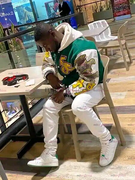 FOTOS DE NEGRO VENTA DE CONTENIDO VIDEOLLAMADAS TRÍOS SEXO PRESENCIAL