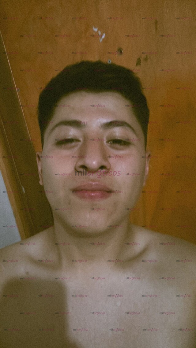 FOTOS DE MATEO 23 AÑOS PIEL CLARA Y GUAPO CON BABY FACE