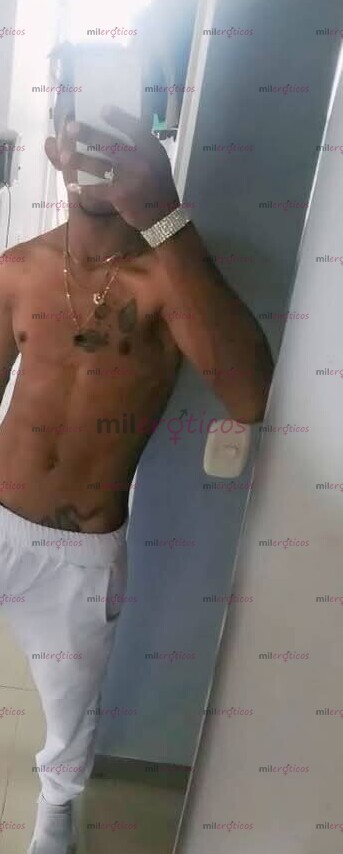 FOTOS DE CHICO MORENO COMPLACIENTE VERGON Y LECHERO 21CM