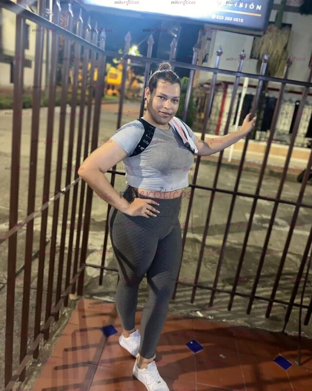 FOTOS DE STEFANY UNA CHICA TRANS EDUCADA, SENXUAL Y DE BONITAS CURVAS.