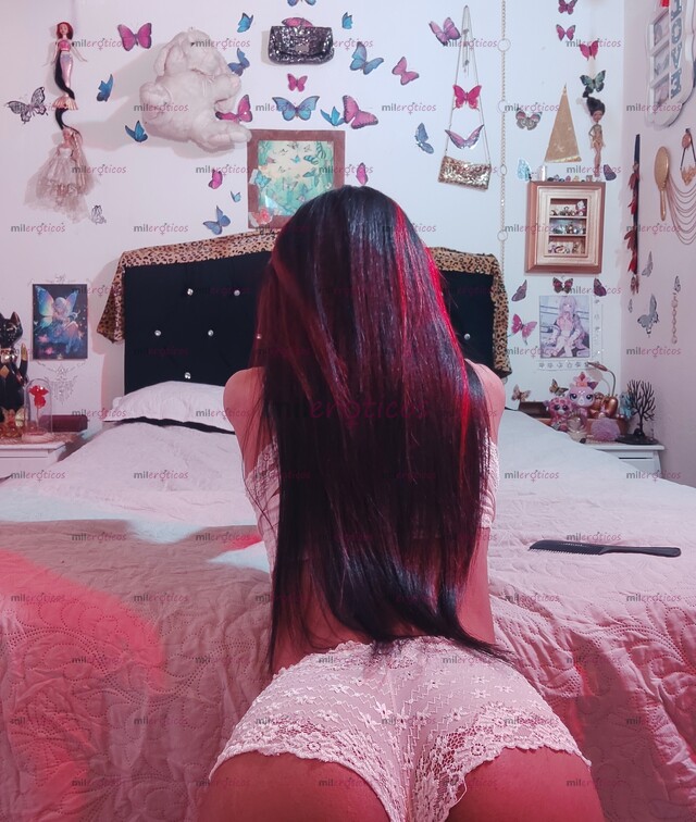 FOTOS DE UNA FLAQUITA FANTÁSTICA TODA UNA BIBLIOTECA DE EROTISMO TOTALMENTE LIBRE PARA CO