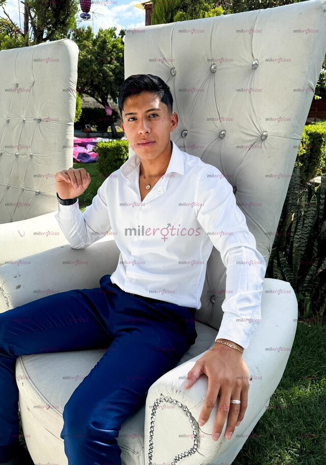 FOTOS DE DIEGO LUNA, CREADOR DE CONTENIDO PARA ADULTOS.