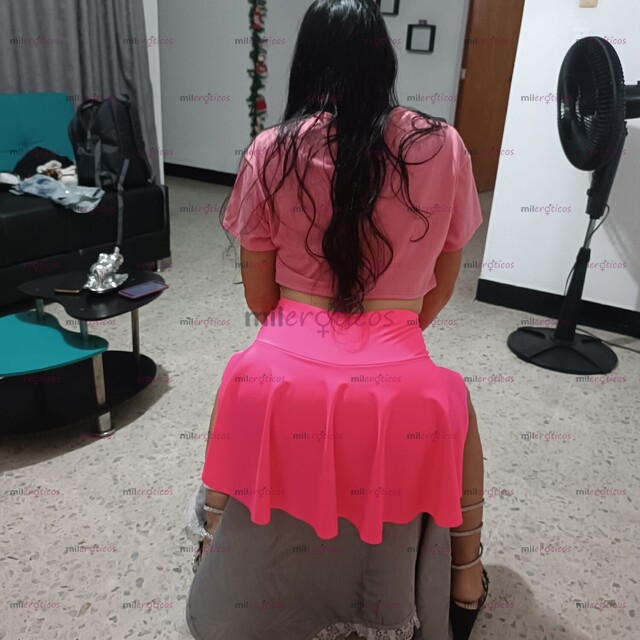 FOTOS DE HERMOSA DAMA SÚPER ATENTA SÚPER SENSUAL EXCELENTE CUERPO