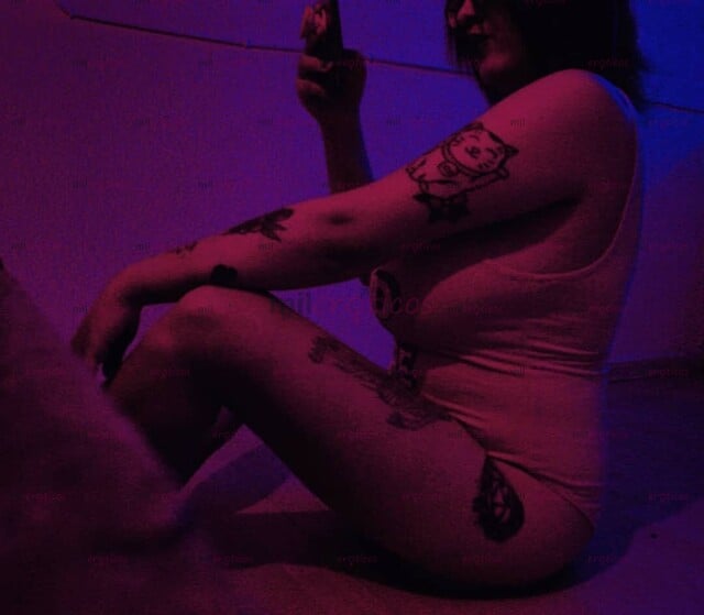FOTOS DE TETONA DE 30 AÑOS CON VARIEDAD DE CONTENIDO CALIENTE