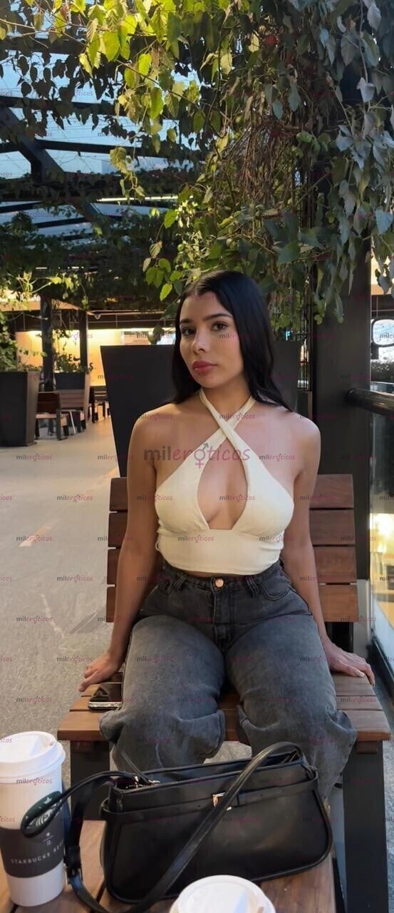 FOTOS DE APRETADITA 18 AÑITOS Y CERO EXPERIENCIA INEXPERTA SOY MUY CALIENTE