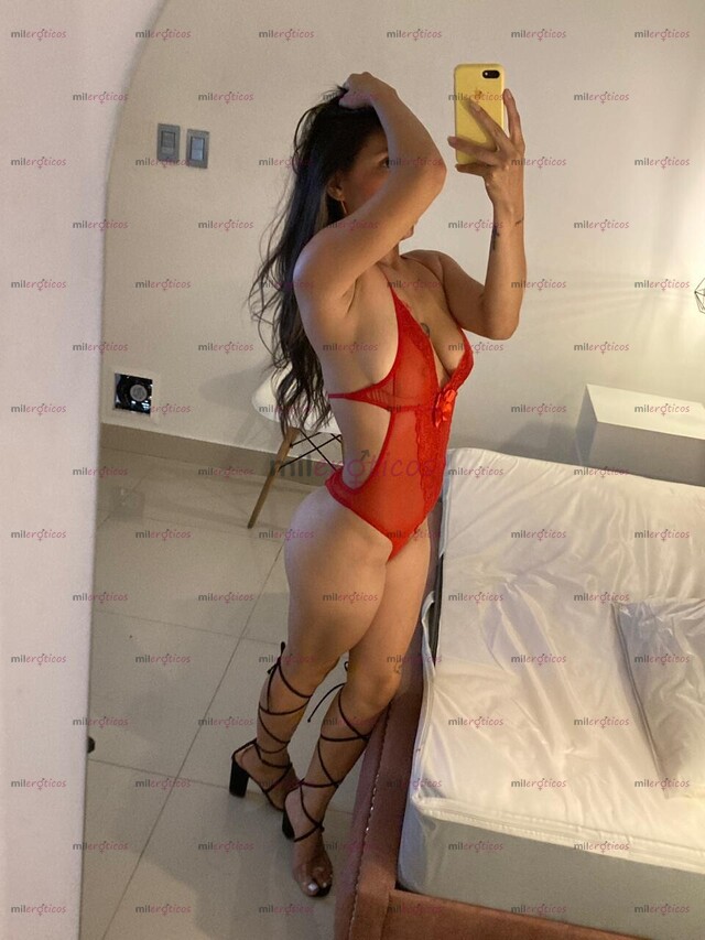 FOTOS DE NUEVA CHICA DE 22 AÑITOS PELINEGRA FLACA ISABELLA