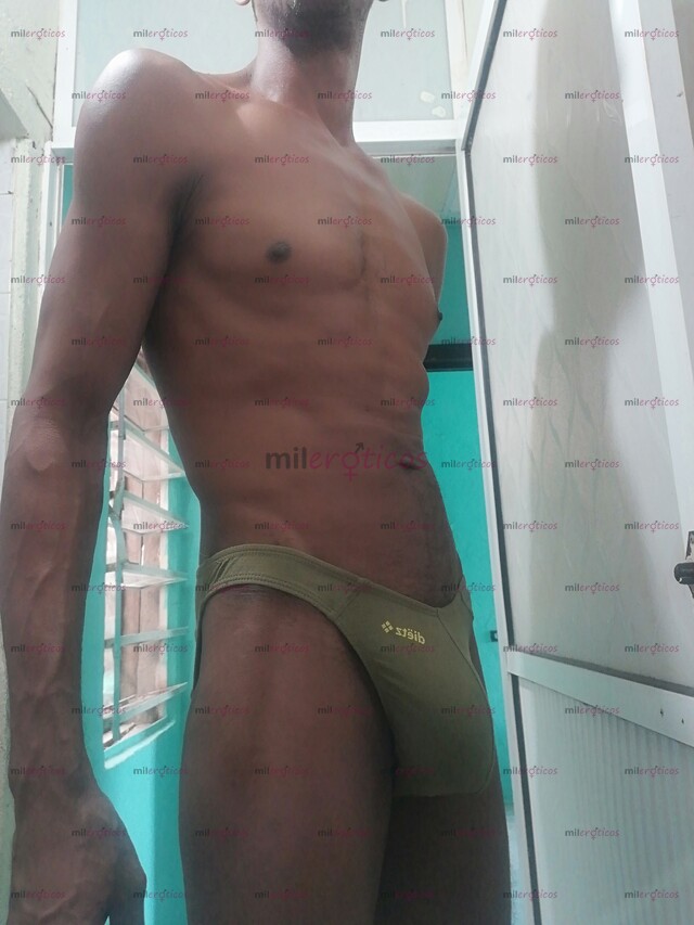 FOTOS DE MORENO VENEZOLANO DELGADO BUEN VERGA MUY COMPLACIENTE