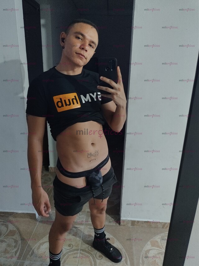 FOTOS DE VENEZOLANO VERSÁTIL HOT VAMOS A PASARLA BIEN