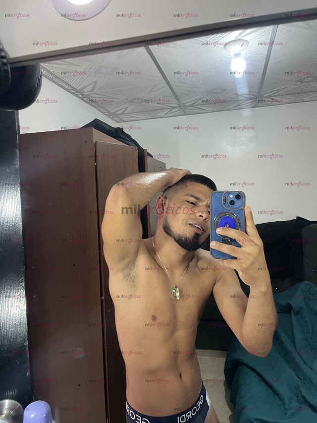 FOTOS DE SUMISO EN BUSCA DE BUEN MACHO SOY COMPLACIENTE, BUSCANDO UN BUEN MACHO.