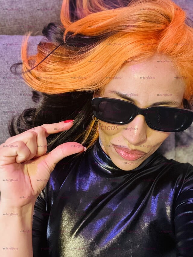 FOTOS DE SOY DOMINA JUNO NOX, ME ENCANTA EXPLORAR FETICHES DEL BDSM CON HOMBRES SUMISOS