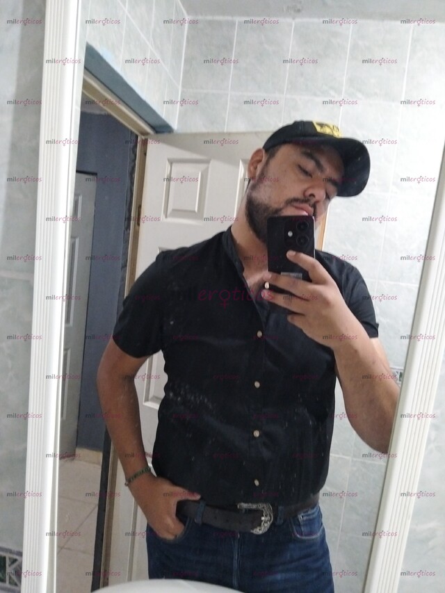 FOTOS DE VAQUERO ALTO VARONIL FUERA DE AMBIENTE ACTIVO