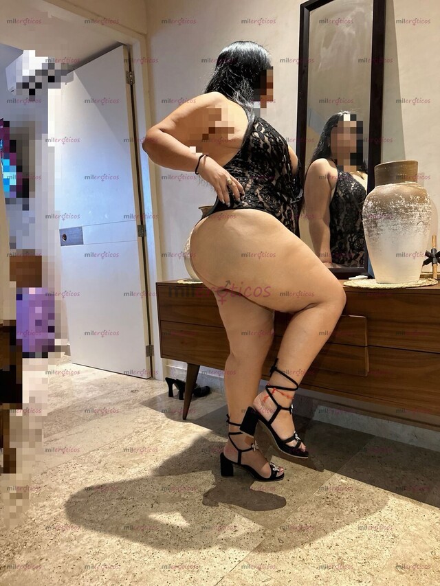 FOTOS DE GORDIBUENA CON ENORME CULO APRETADO Y JUGOSO Y PIERNOTAS SABROSAS !!!!