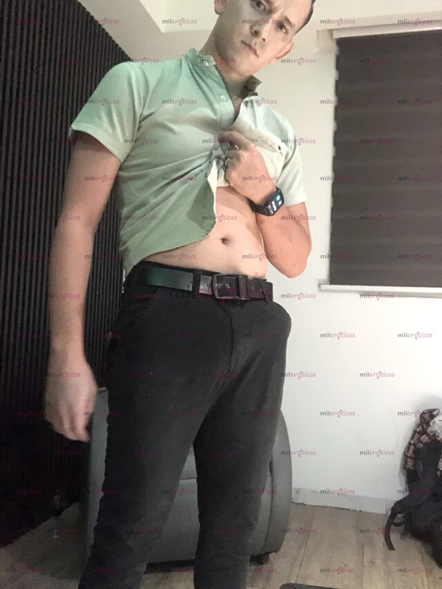 FOTOS DE EXPLORA MI LADO MÁS OSCURO, DONDE EL DESEO TOMA EL CONTROL