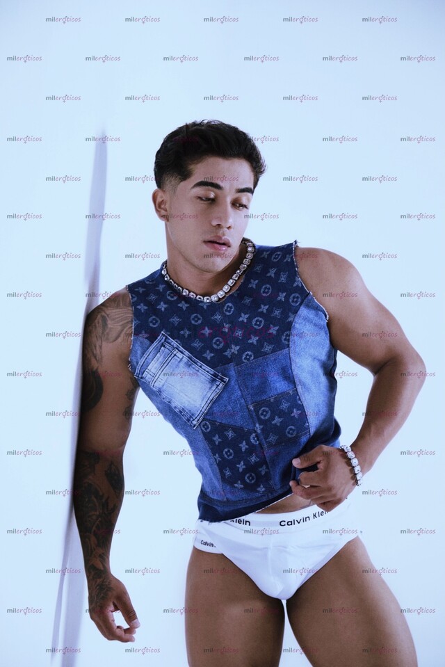 FOTOS DE TAPATÍO ,SCORT MASAJISTA LISTO PARA COMPLACERTE