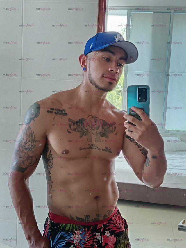 FOTOS DE HOMBRE SERIO VERGON Y NALGON, MUY CURIOSO