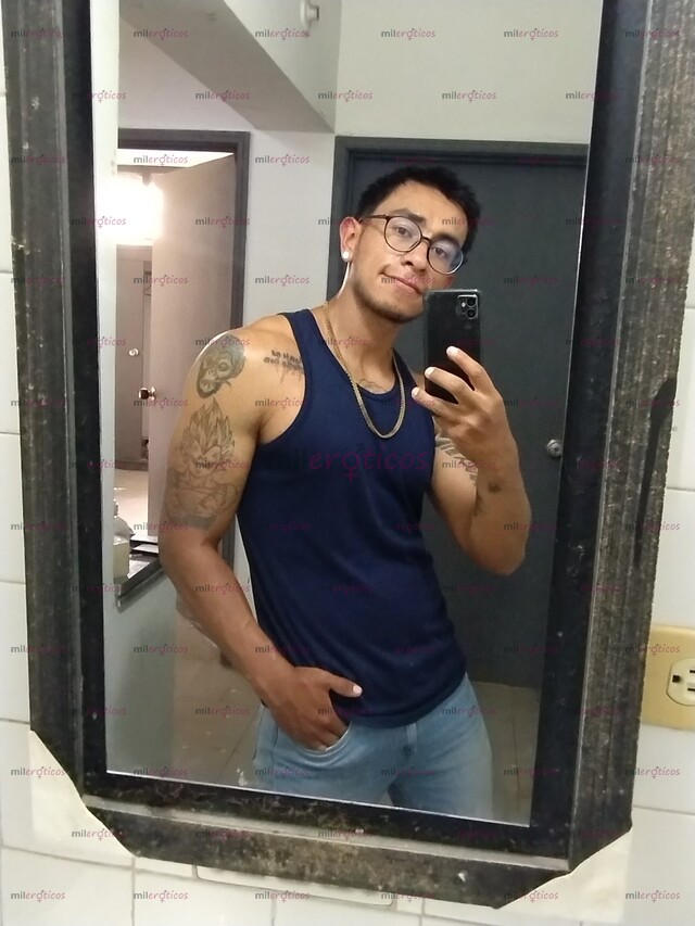 FOTOS DE HOMBRE SERIO VERGON Y NALGON, MUY CURIOSO