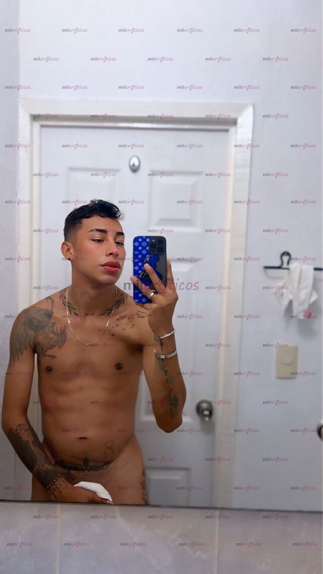 FOTOS DE JOVEN COLOMBIANO PAISA ARRECHO LISTO PARA TI !