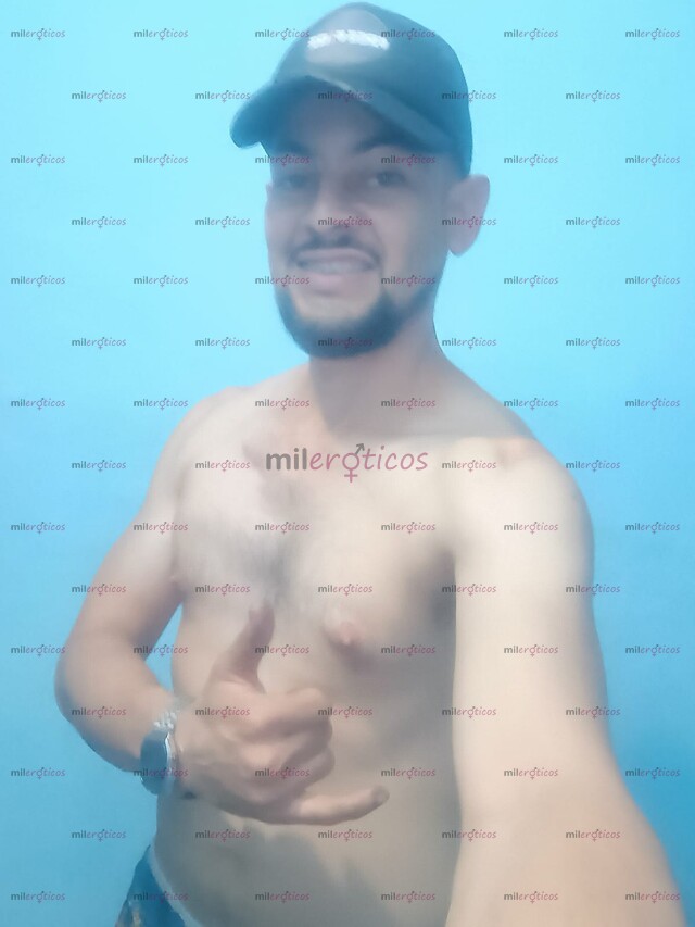FOTOS DE SOY UN CHICO ABIERTO, DISPONIBLE A CULPLIR FANTASIAS