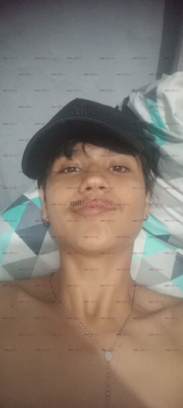 FOTOS DE FLACO VERSÁTIL... 18CM DE VERGA ... CULO EN CEREZA ...