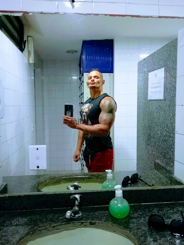 Atorporno 27 cmreal paks 30 videos 50 reais chamada de video 90 sou ativo do no dominante leiteiro 27 centimetros curto maltratar cu buceta e boca est...