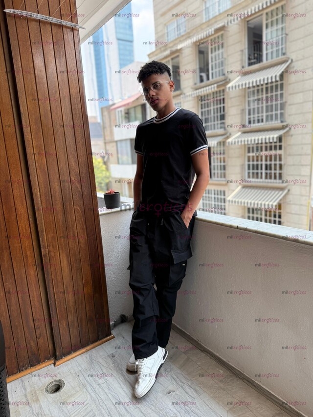 FOTOS DE EN LAS MEJORES MANOS, RELÁJATE CONMIGO.