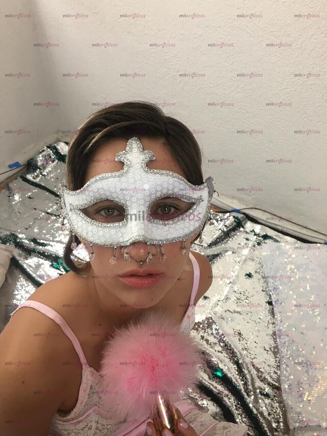 FOTOS DE AISHA KITTY, ESTUDIANTE BUSCANDO DIVERTIRSE, VAMOS A COMPLACERNOS